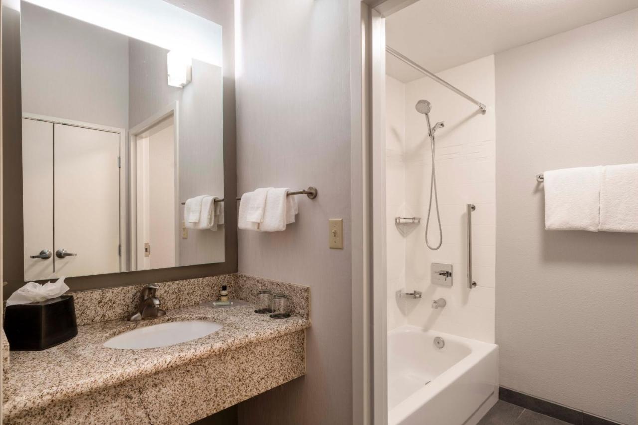 Courtyard Denver Southwest/Lakewood Bagian luar foto