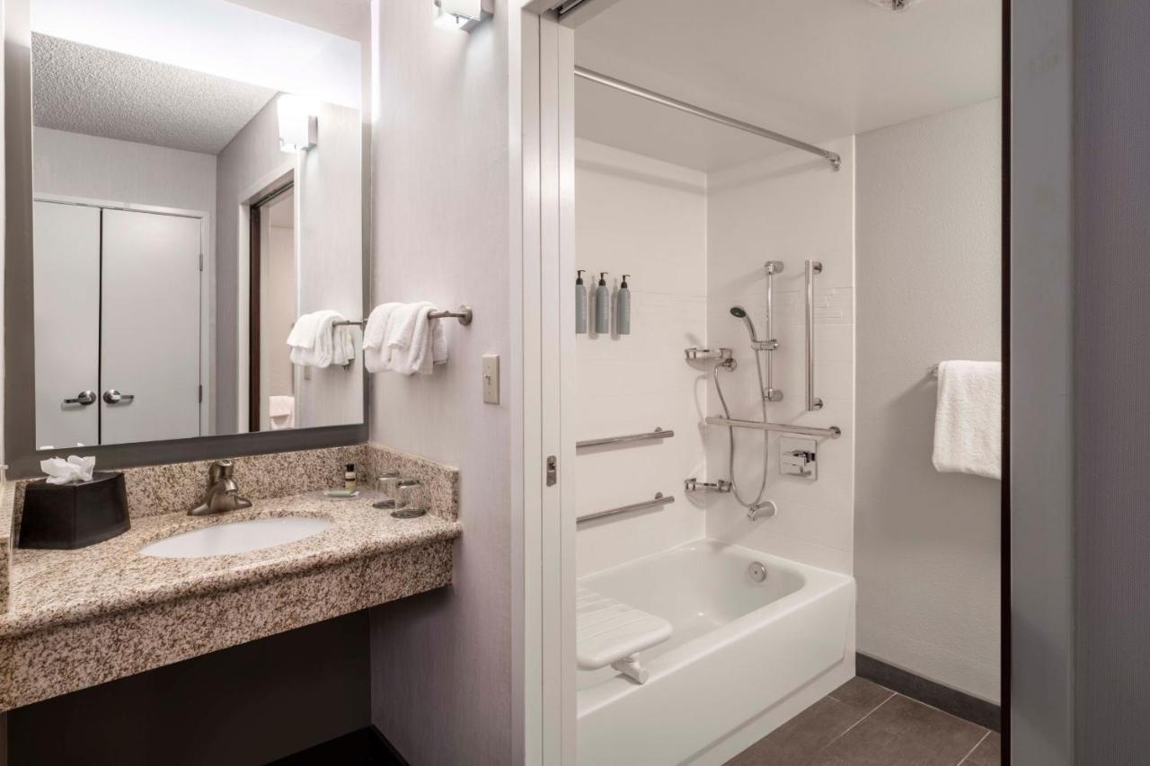 Courtyard Denver Southwest/Lakewood Bagian luar foto